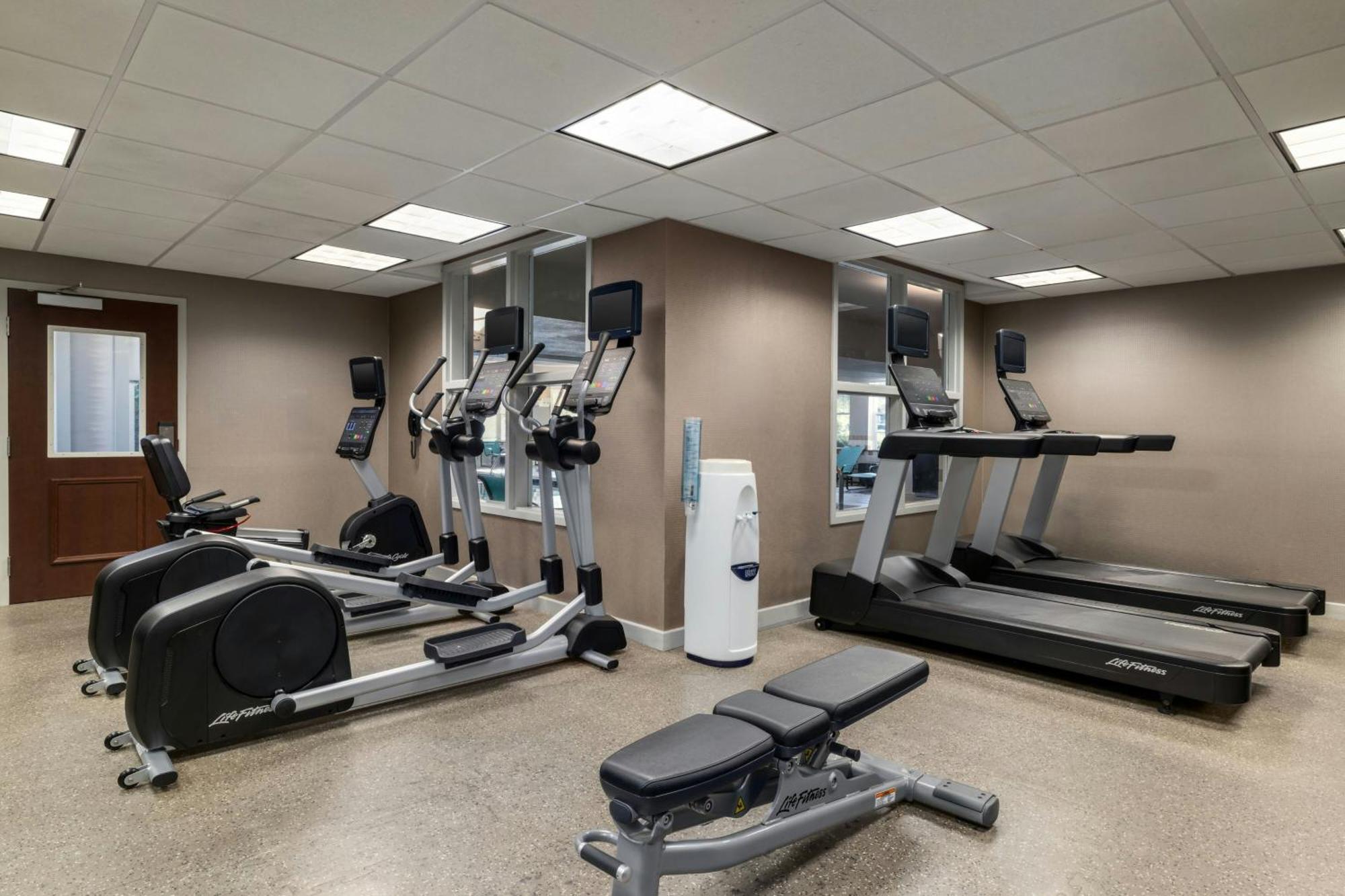 Woodvale Residence Inn By Marriott Richmond Chester מראה חיצוני תמונה